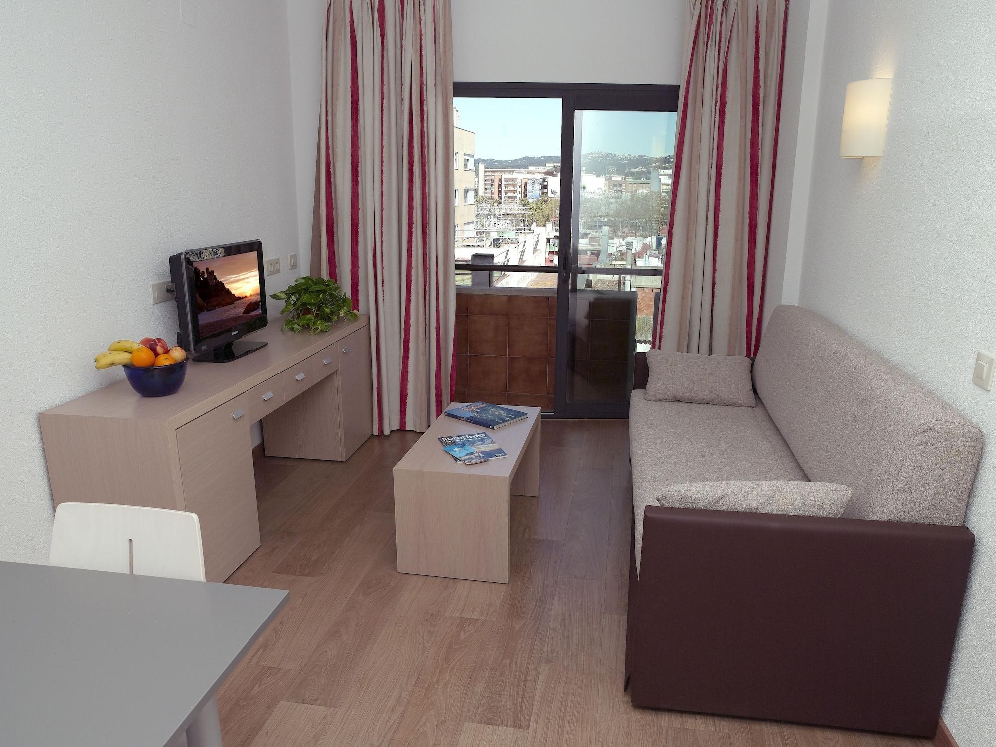 Almirall Apartaments Lloret de Mar Exterior photo