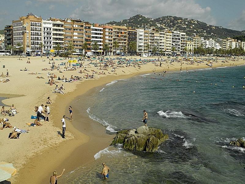 Almirall Apartaments Lloret de Mar Exterior photo